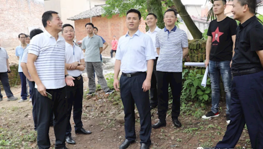 �ε��������ŵ��а�ü�����̬ũҵС����Ŀ